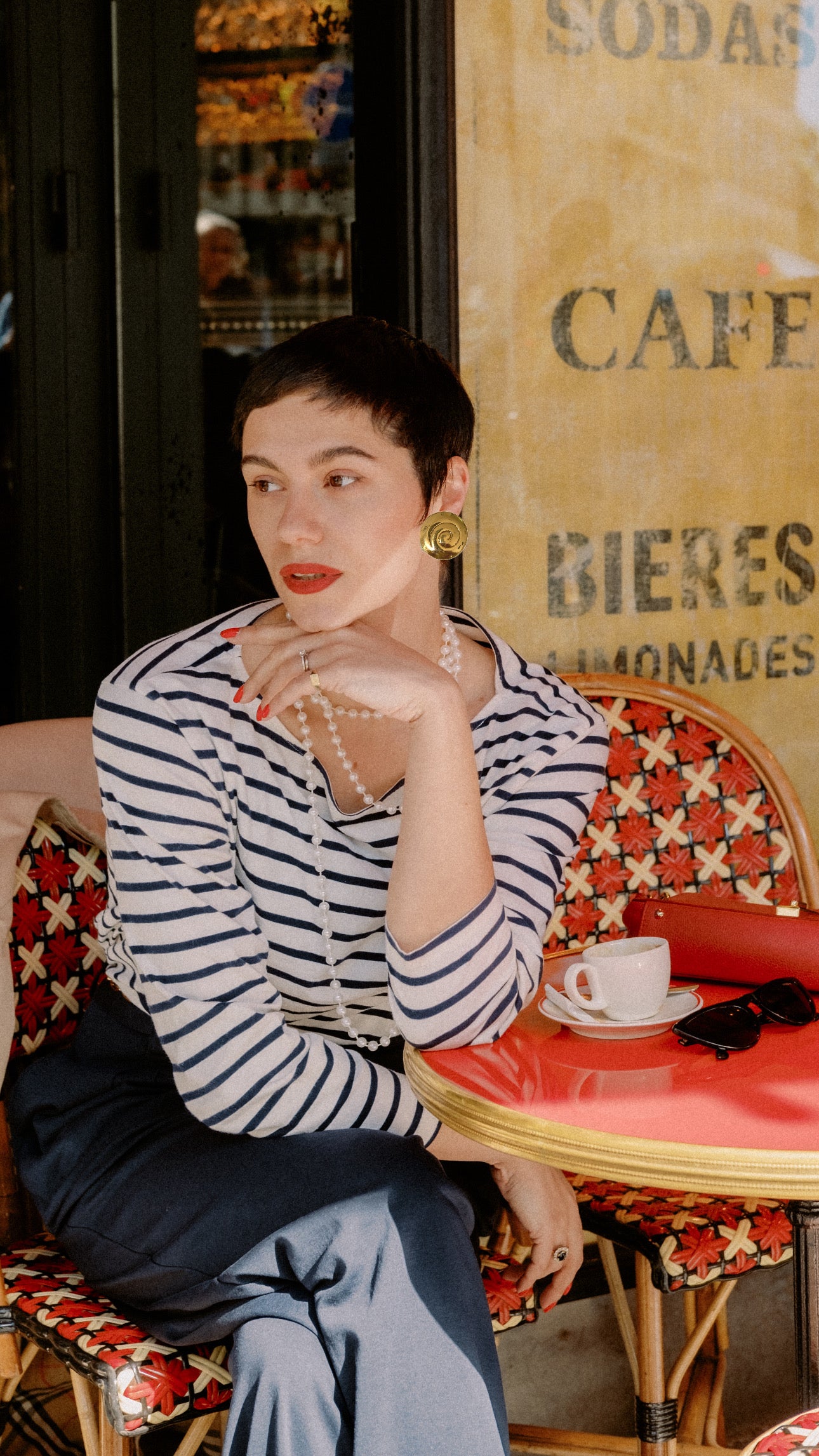 1990s Vintage NINA RICCI shell clip-on earrings