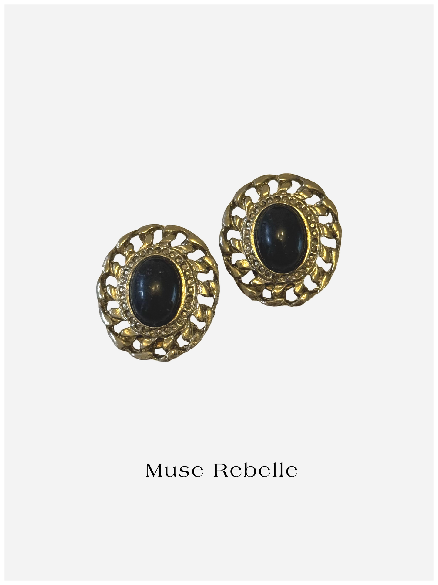 Noire clip-on earrings