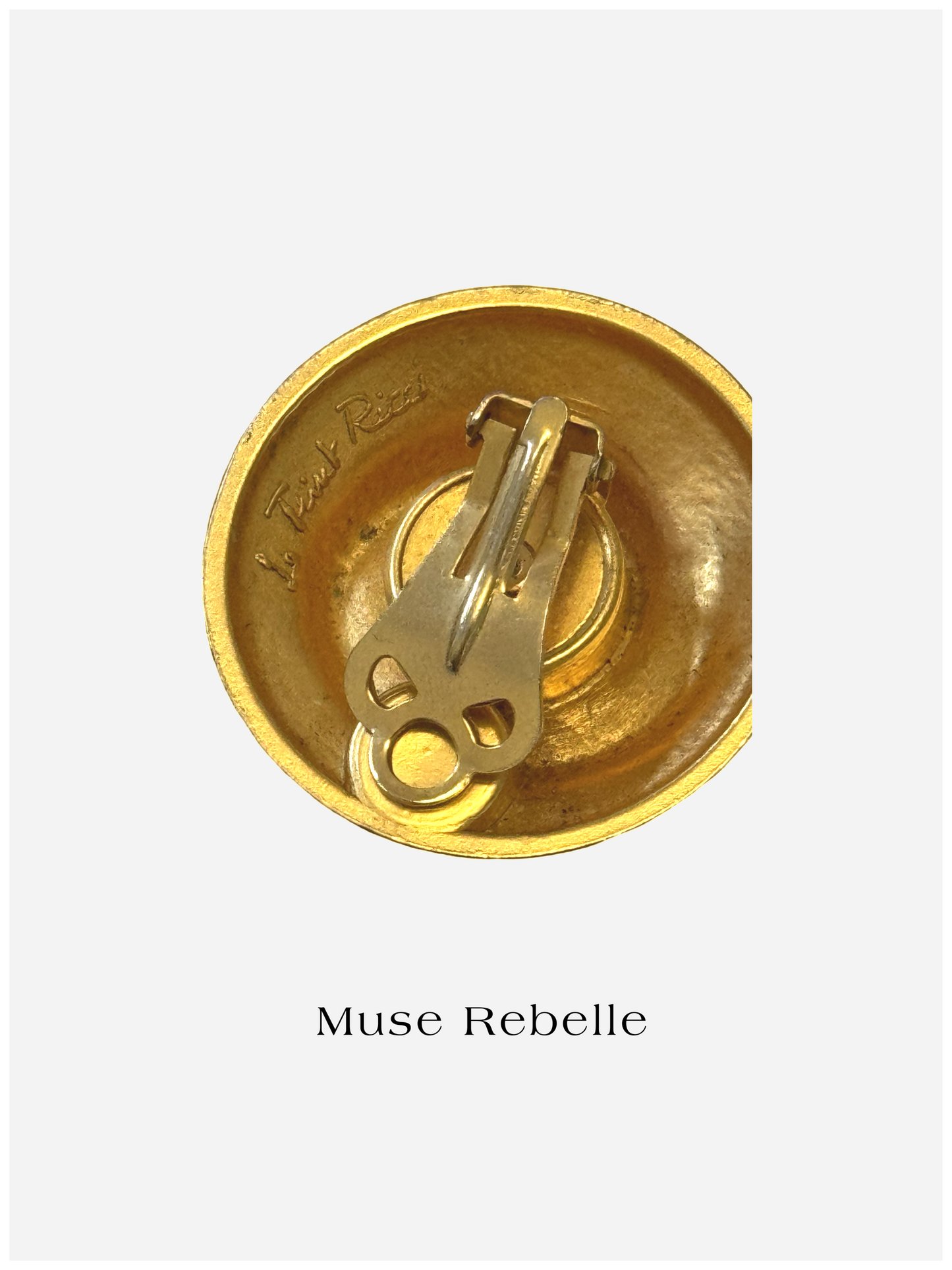 NINA RICCI (late 80s) statement clip-on earrings