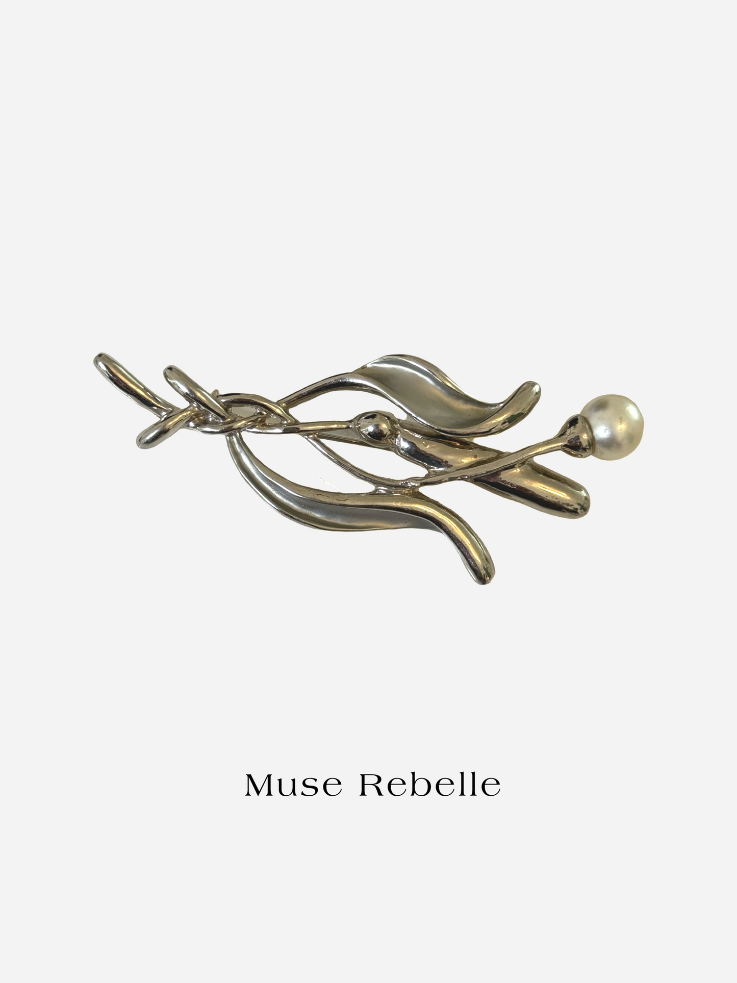 Silver élégance brooch