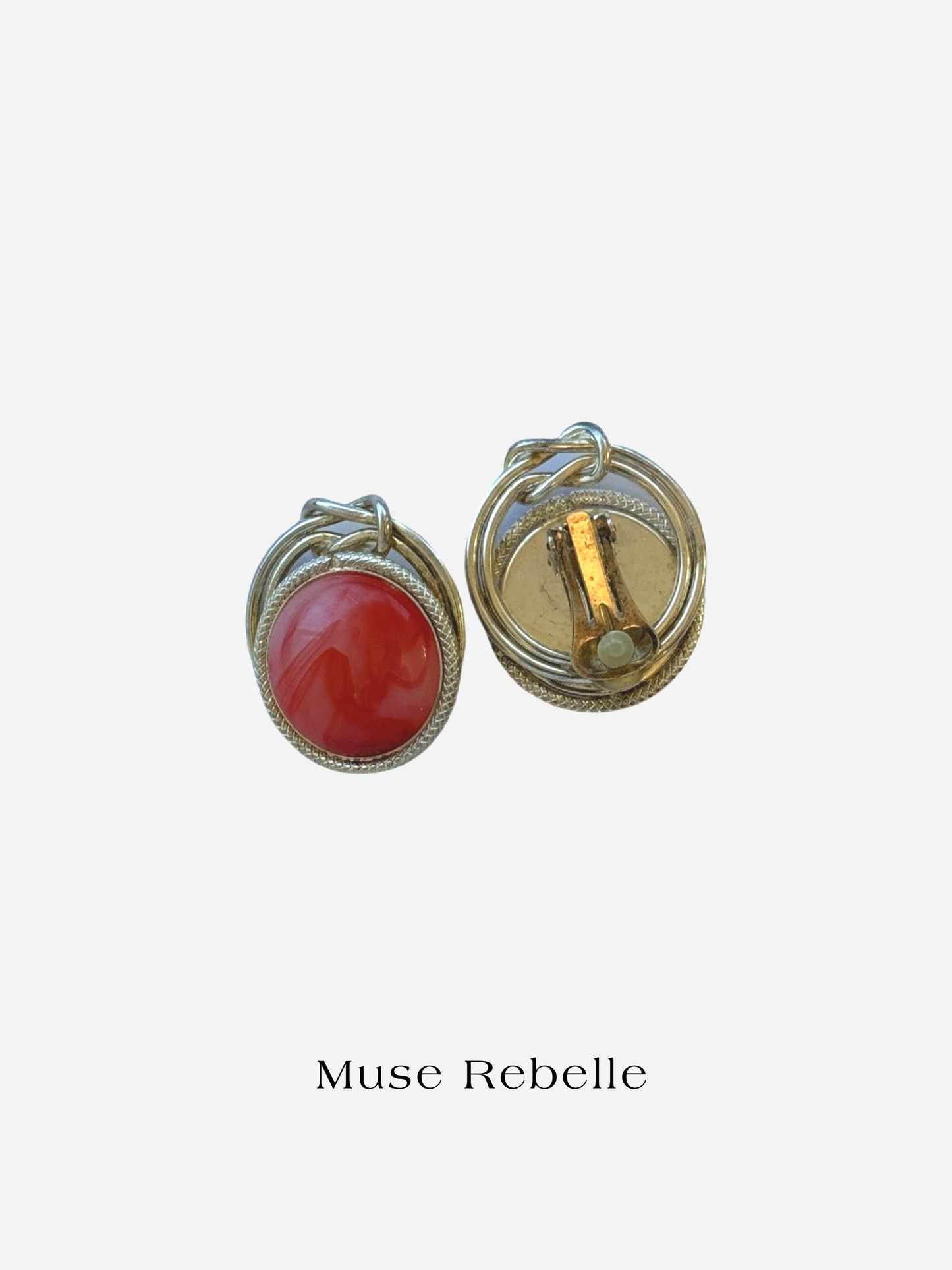 Rouge Clip-On Earrings