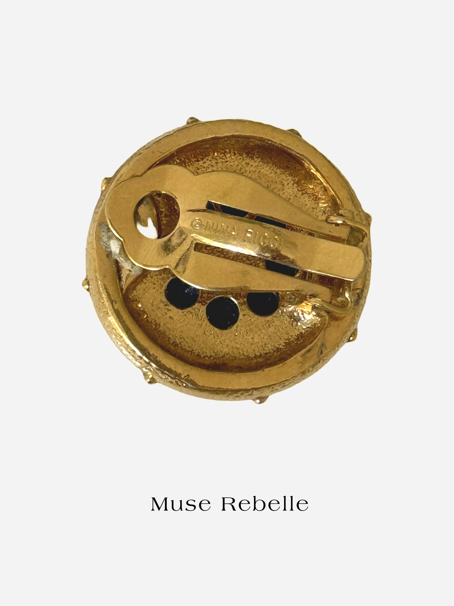 1990s Vintage NINA RICCI shell clip-on earrings