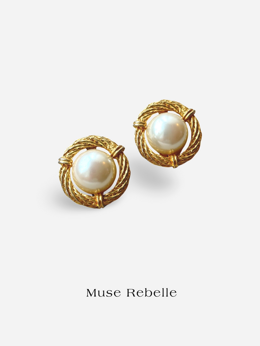 Perle royale clip-on earrings