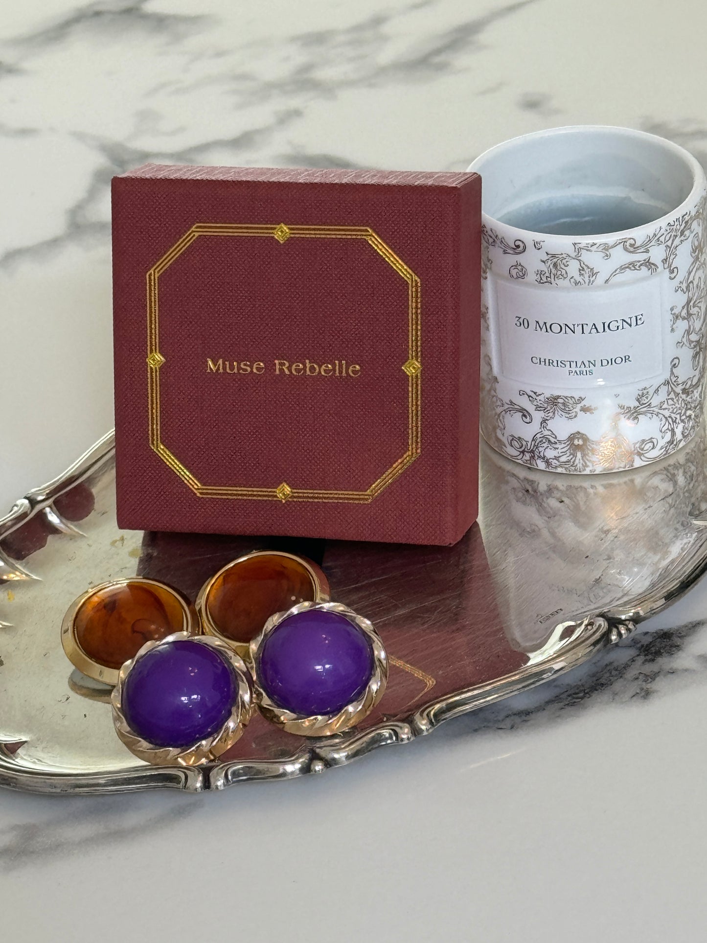 Violette clip-on earrings