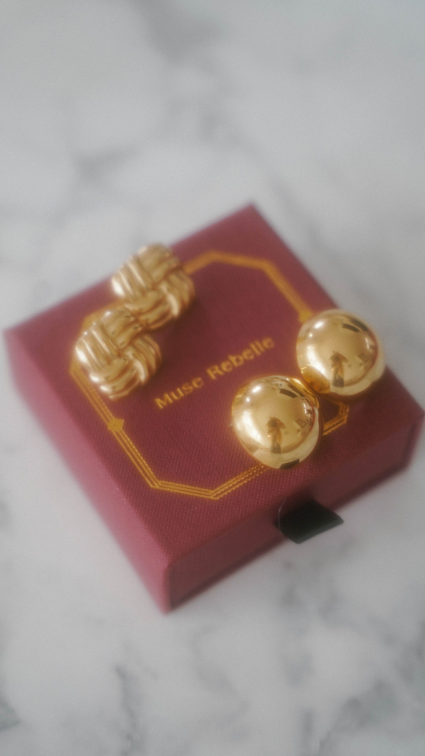 Diana gold-plated earrings