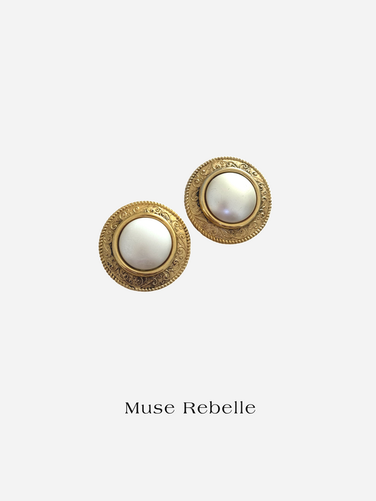 Pearl d’amour clip on earrings