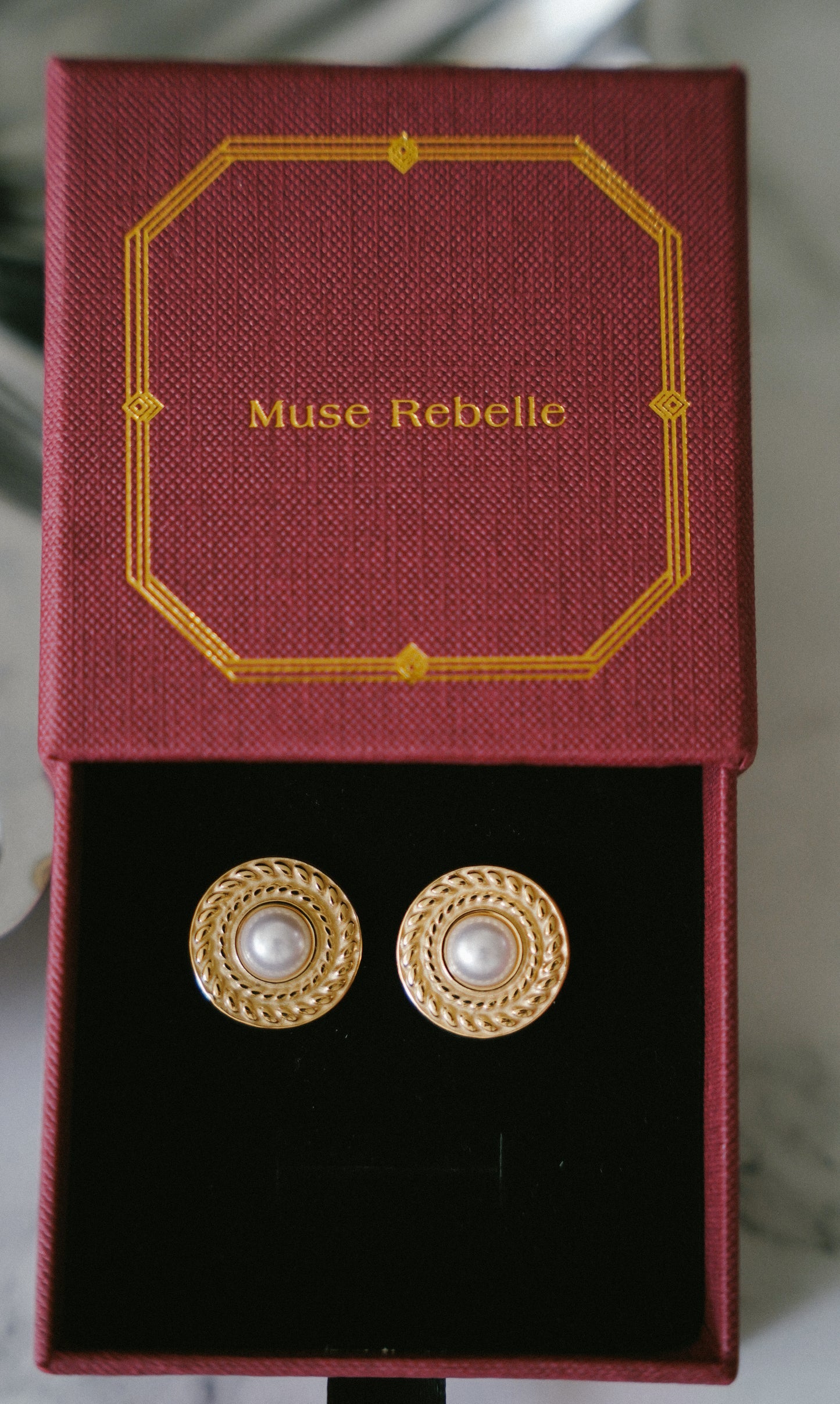 Kelly pearl gold-plated earrings