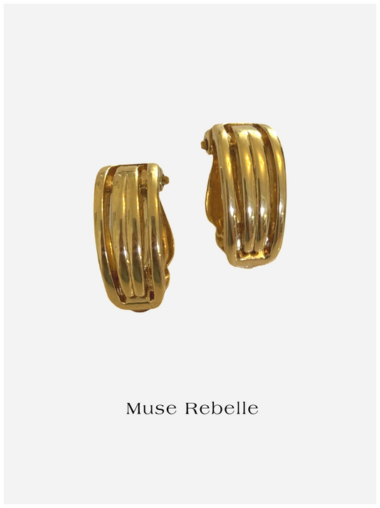 NINA RICCI golden clip-on earrings