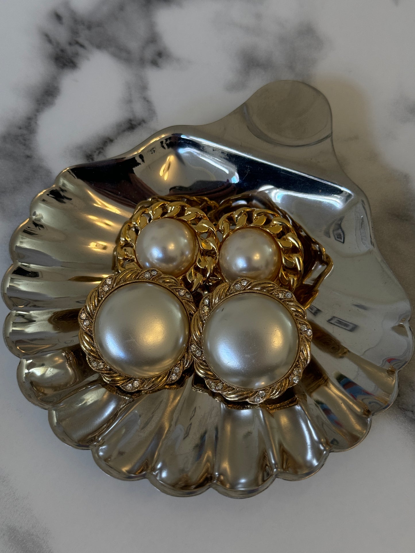 Célina pearl clip-on earrings