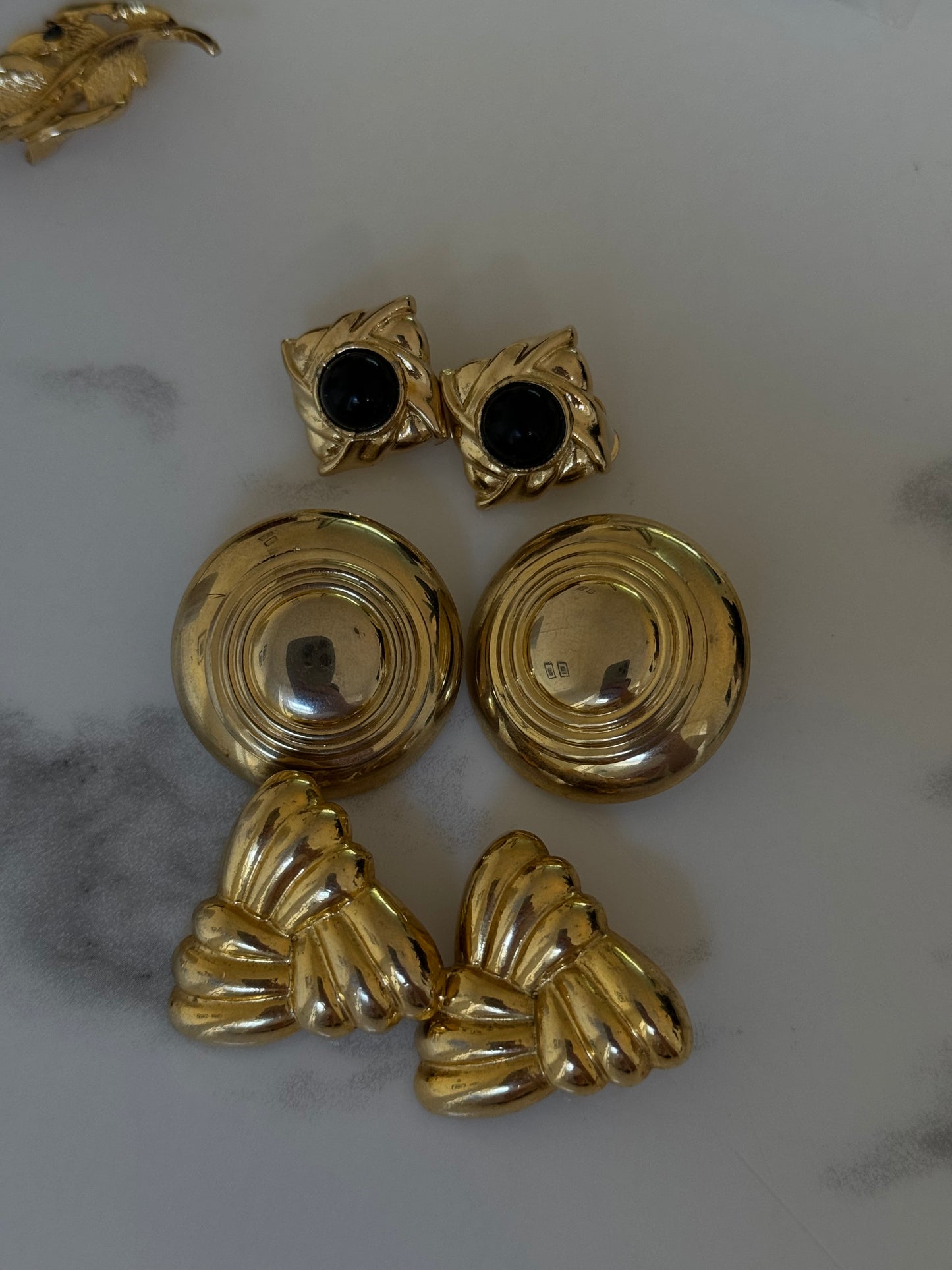 Loriane clip-on earrings